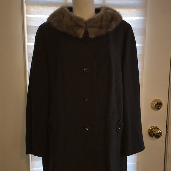 Lazarus of Virgina VINTAGE GRAY WOOL button UP LONG SWING COAT - Picture 7 of 13